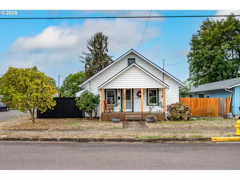 1450 Lawnridge St SW, Albany, OR 97321