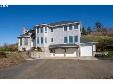 1650 Skyline Dr, Tillamook, OR 97141