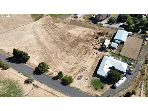 71083 Arabian Dr, Pendleton, OR 97801