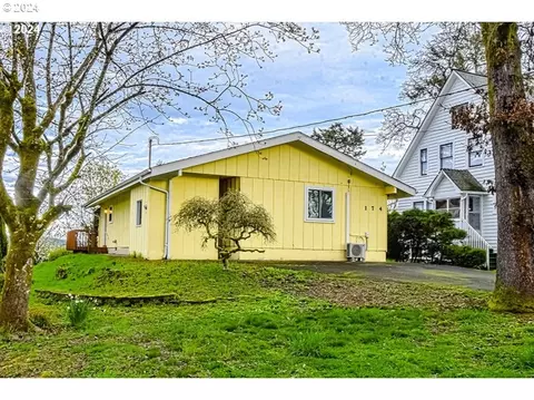 174 S 6th St, Saint Helens, OR 97051