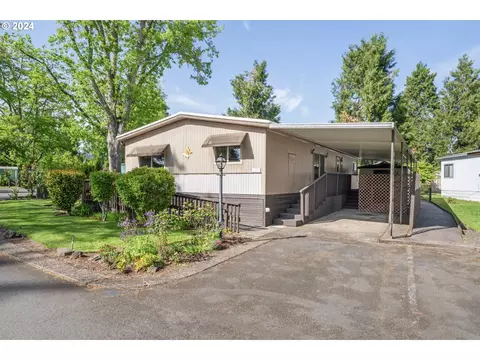 1125 58th St #43, Springfield, OR 97478