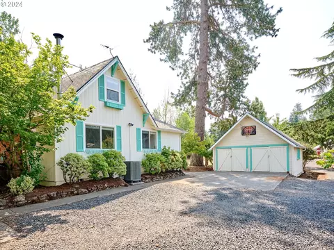 5310 Hillview Ln NE, Silverton, OR 97381