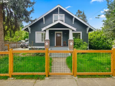 6676 N Mears St, Portland, OR 97203