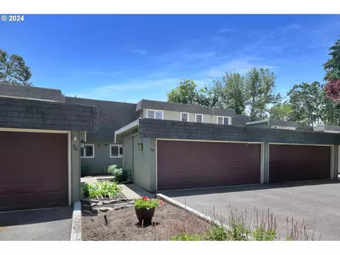1500 Norkenzie Rd #69, Eugene, OR 97401