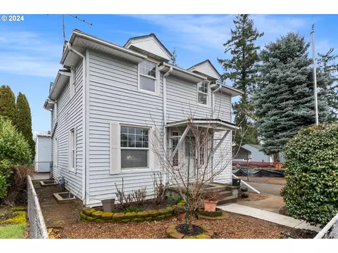 7015 SE Fir Ave, Portland, OR 97206
