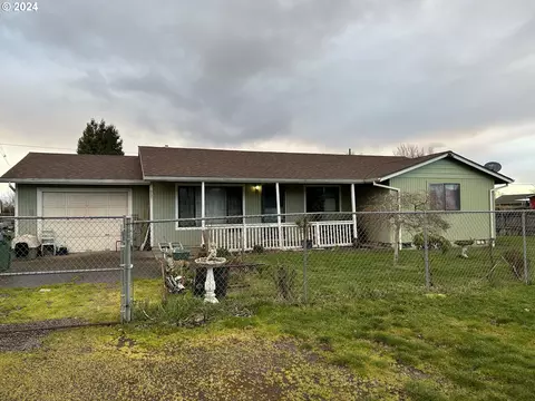 965 3rd St, Gervais, OR 97026