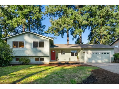 12631 SE Madison St, Portland, OR 97233