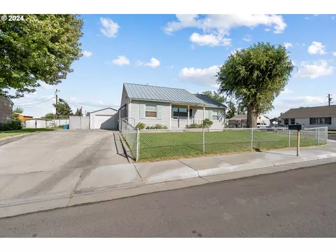 455 E Sunset Dr, Hermiston, OR 97838