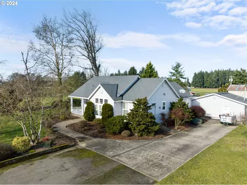 9847 S Kraxberger Rd, Canby, OR 97013