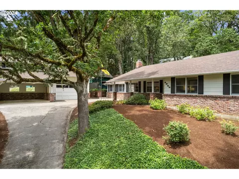 1995 W 34th Ave, Eugene, OR 97405