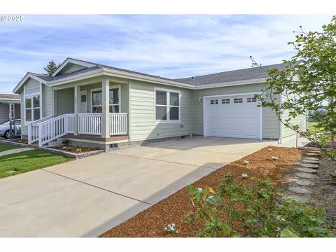 4155 NE Three Mile Ln #104, Mcminnville, OR 97128