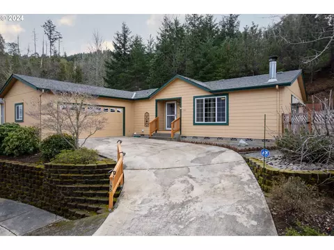 195 Samantha Way, Canyonville, OR 97417