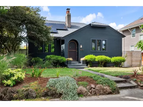 8115 N Clarendon Ave, Portland, OR 97203