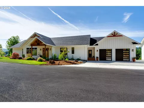 40023 Reuben Leigh Rd, Lowell, OR 97452