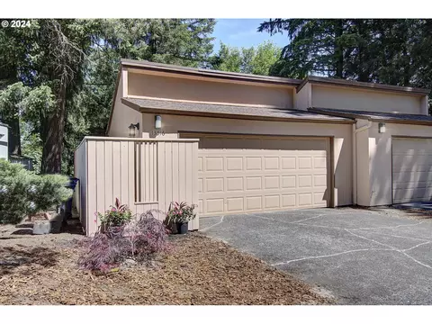 13516 NE 22nd St, Vancouver, WA 98684