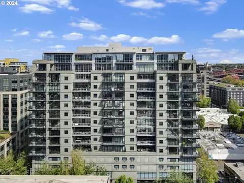 1025 NW Couch St #520, Portland, OR 97209
