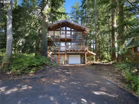 88940 E Round Mountain Loop, Government Camp, OR 97028