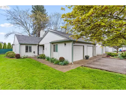 1492 Madras St, Salem, OR 97306