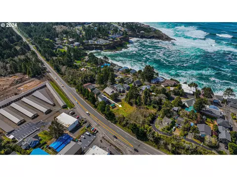 25 Johnson St, Depoe Bay, OR 97341