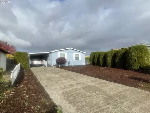 3320 Snow Peak Pl, Lebanon, OR 97355