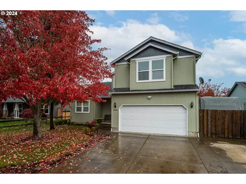 88065 Pine St, Veneta, OR 97487