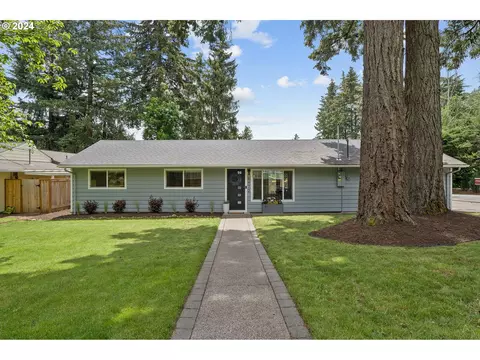 6472 SW Dawn St, Lake Oswego, OR 97035