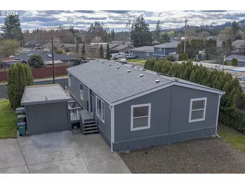 906 SW Alder St # 41, Dundee, OR 97115