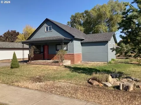 3001 N 2nd St, La Grande, OR 97850