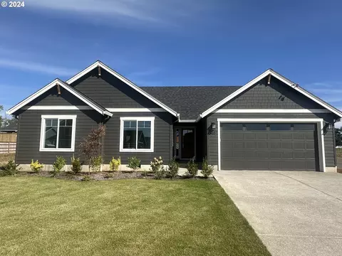 965 Hickory St, Mount Angel, OR 97362