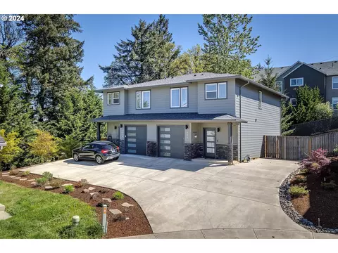 888 Crouchen St, Salem, OR 97304