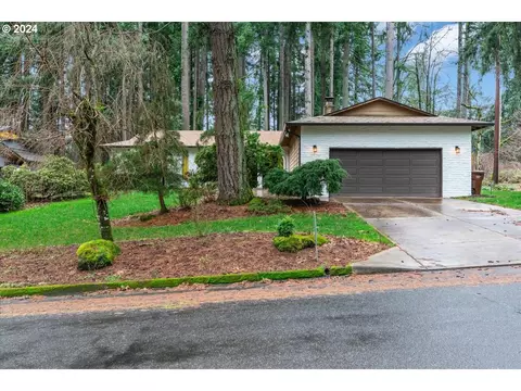 16741 S Archer Dr, Oregon City, OR 97045