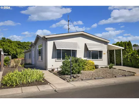 3700 Babcock Ln #125, Eugene, OR 97401