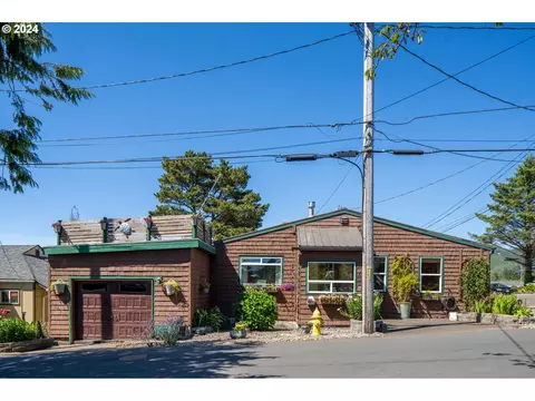 409 Nehalem Ave, Rockaway Beach, OR 97136