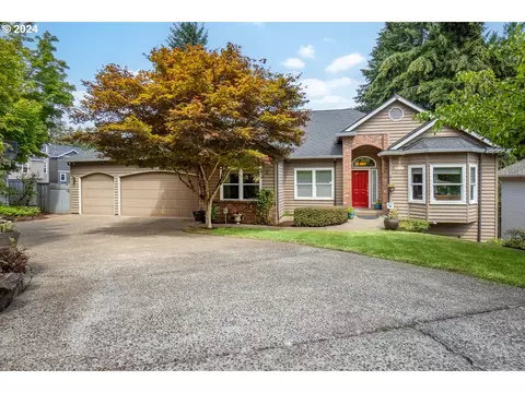 8566 SW Ravine Dr, Beaverton, OR 97007
