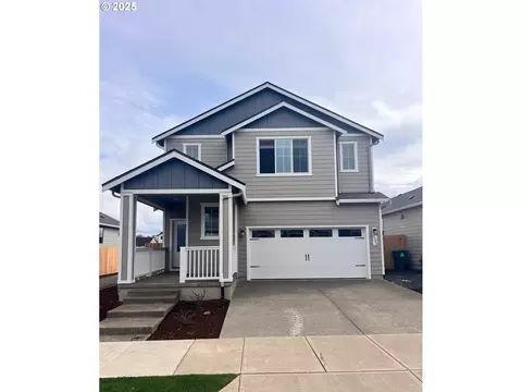 1302 Parkside Ave, Woodburn, OR 97071
