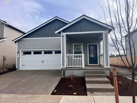 1296 Parkside Ave, Woodburn, OR 97071