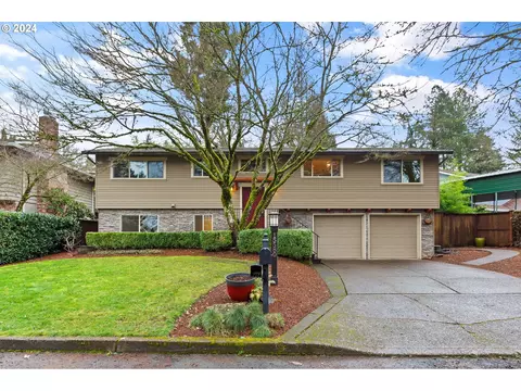 15580 SE Dana Ave, Milwaukie, OR 97267