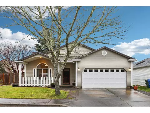 18222 Davis St, Sandy, OR 97055
