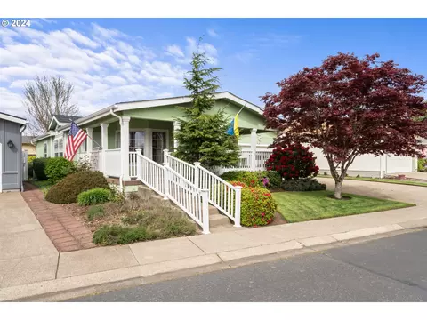 4055 Royal Ave #103, Eugene, OR 97402