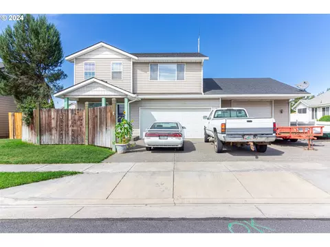 115 NE 12th St, Hermiston, OR 97838