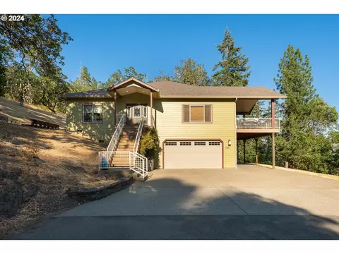 1785 E Sixth Ave, Sutherlin, OR 97479