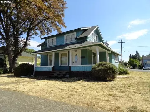 679 W Union St, Roseburg, OR 97471