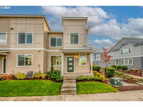 7704 SE Youngs St, Hillsboro, OR 97123