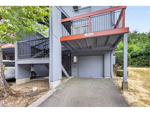 24002 NE Treehill Dr, Wood Village, OR 97060