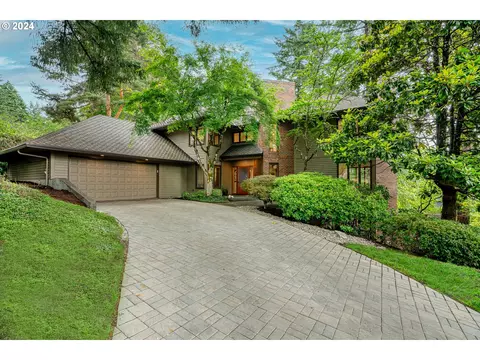 10 Sherwood Ct, Lake Oswego, OR 97034
