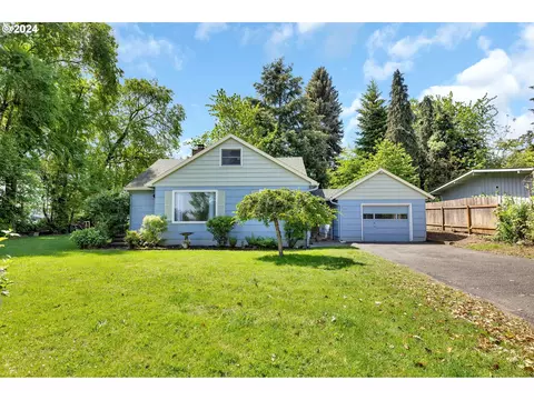 203 NE 107th St, Vancouver, WA 98685