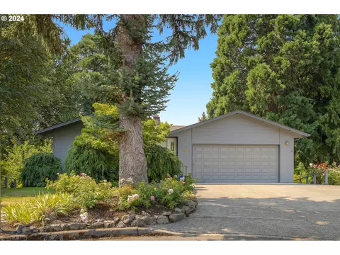 3620 SE Willow St, Hillsboro, OR 97123