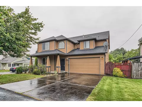 10446 NE 6th Dr, Portland, OR 97211