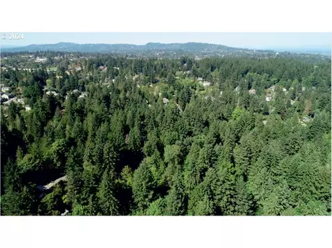 SW 35th Ave, Portland, OR 97219