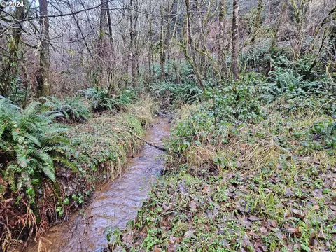 Libby Ln, Coos Bay, OR 97420